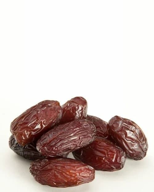 A pile of BM Majdool dates