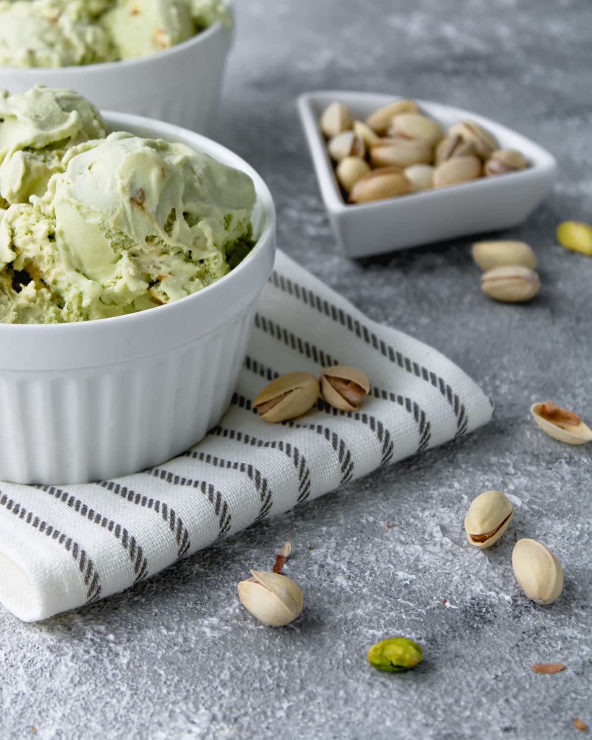 Pista ice cream in a white bowl